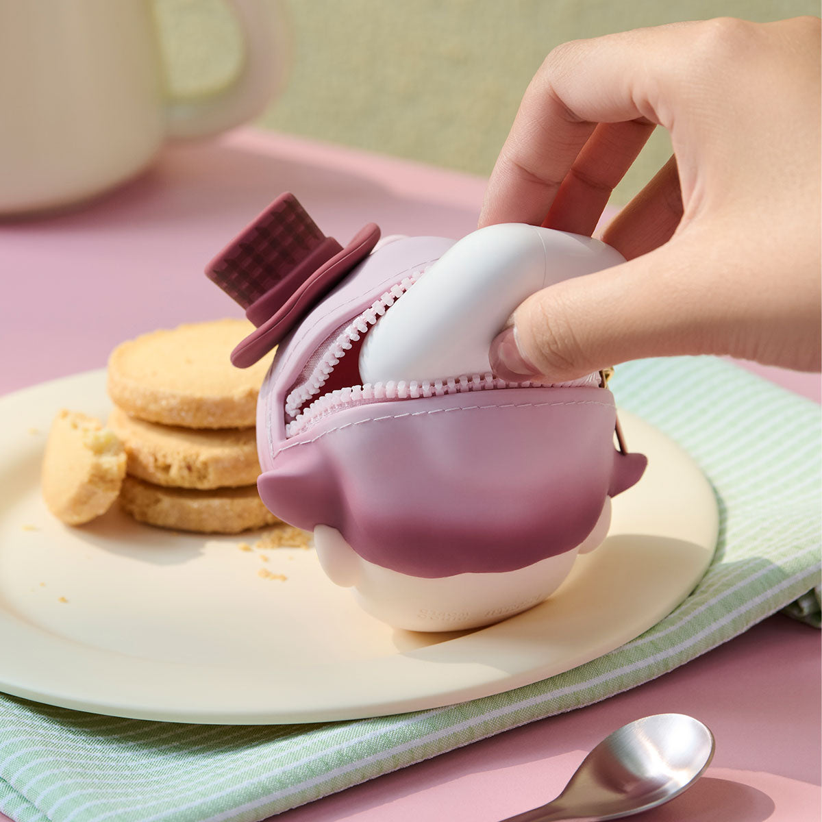 DIMOO Crush on Coffee Series-Earphone Case Blind Box